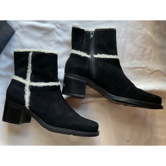 Markon Donald Black Suede Ankle Boot W/White Wool Trim 71/2 - Picture 1 of 6